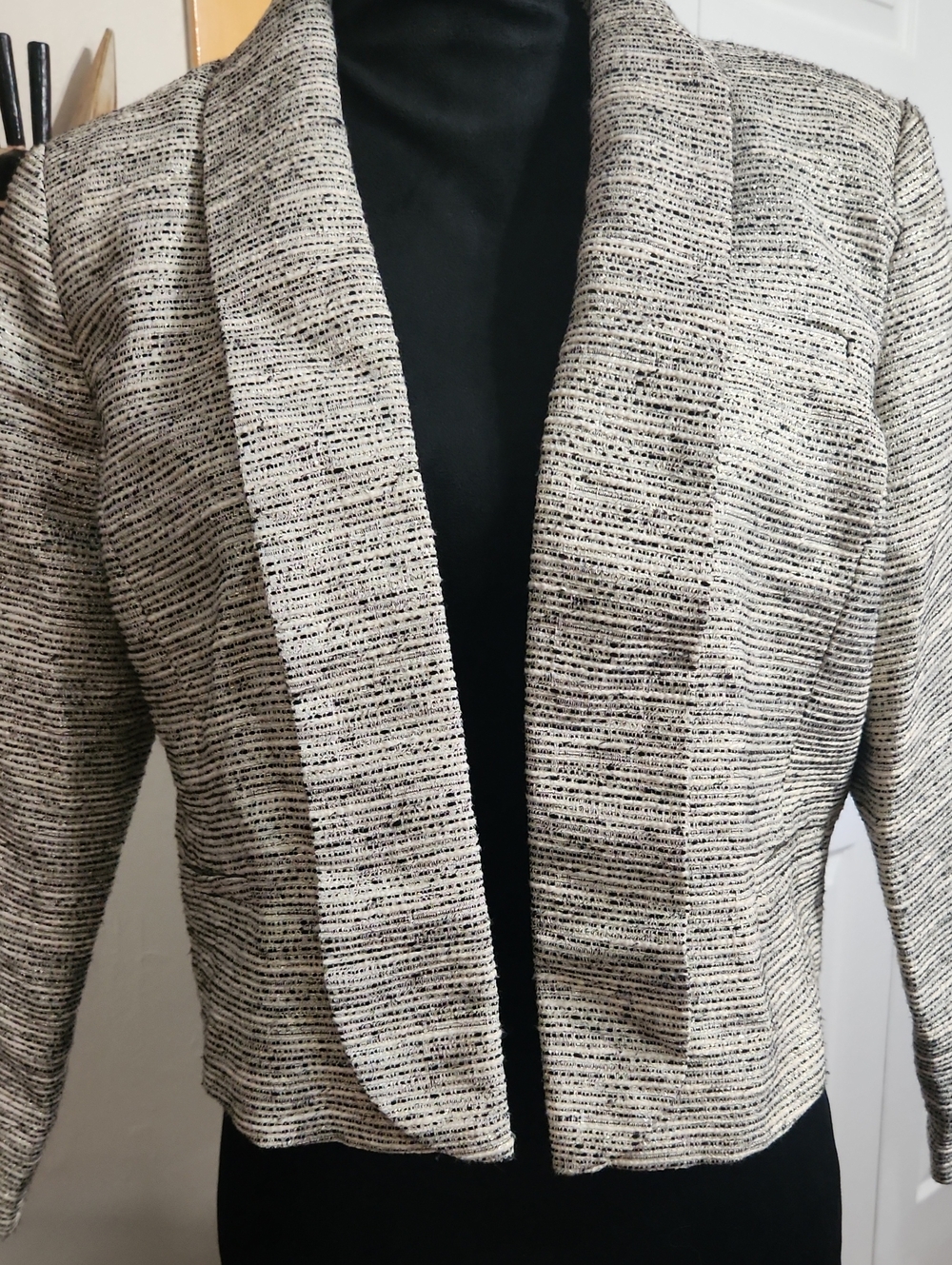 Jennifer Lopez Cream, Gold, and Black Textured Cropped Blazer